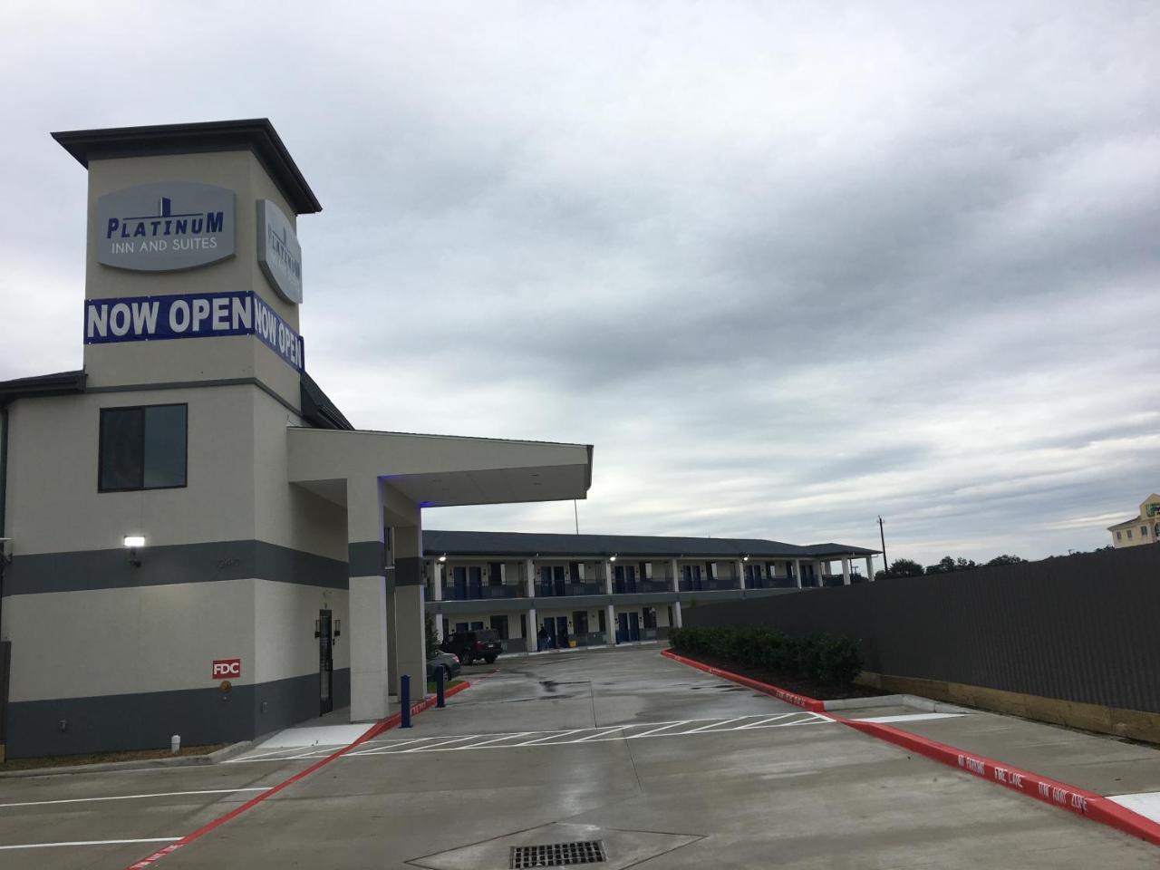 Platinum Inn And Suites Houston Exterior foto